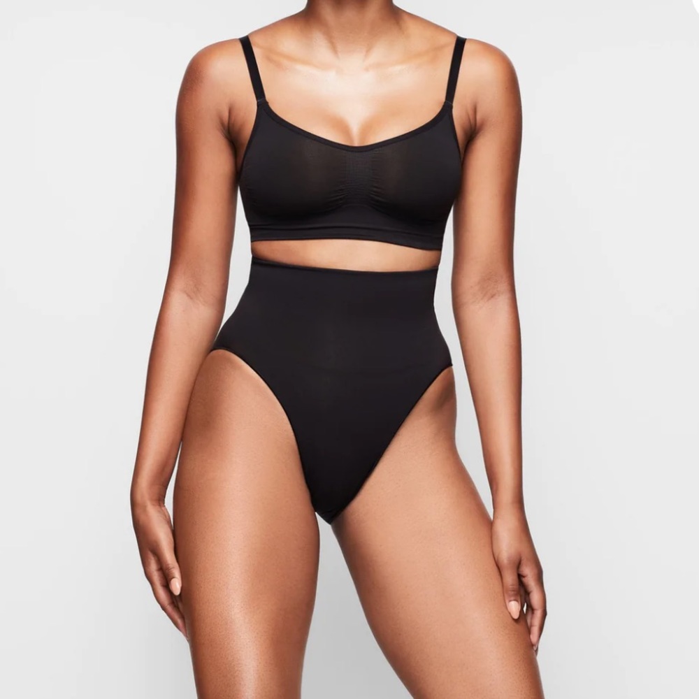 SKIMS Seamless Sculpt Bralette